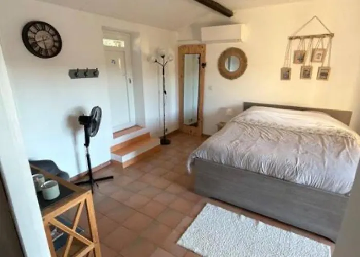 Proche Plage, Aeroport, Porticcio, Ajaccio Guest house